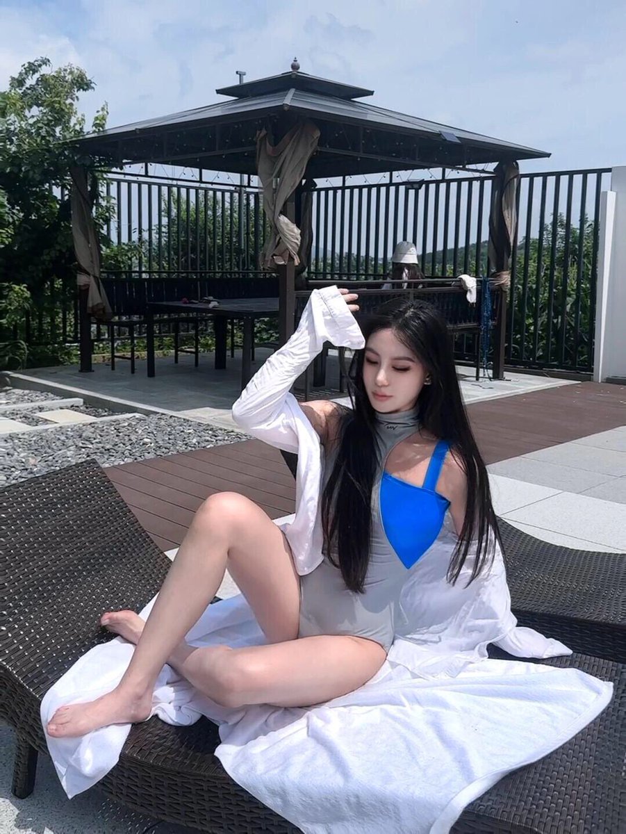 LiJiaYu52's tweet photo. Long time no see. https://t.co/gPasNwT2Mo