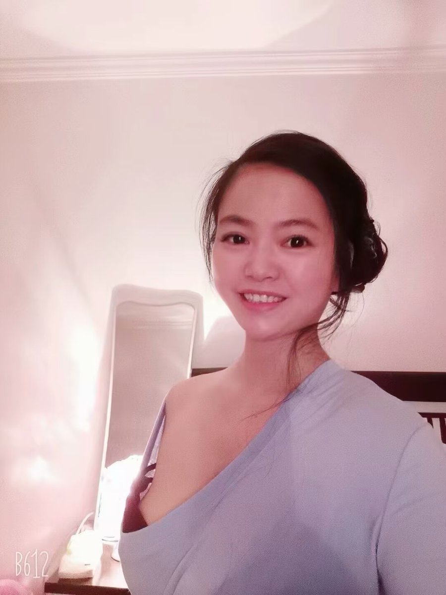 NJLBJ028's tweet photo. 下午想去���抓龙筋，看介绍还不错，住的地方在莫愁湖那边，地方也好找，一进门感觉不是很热情，自己换鞋洗澡，这点很不好，妹子体格有点大，看着很壮，按摩还在背上垫张纸，��验感很不好，说是有抓龙筋但根本没有感觉到，就是普普通通的打飞机，收费的时候还多收了，我也没说啥，可能她的服务因人而已吧 https://t.co/AaKg6TXbUi