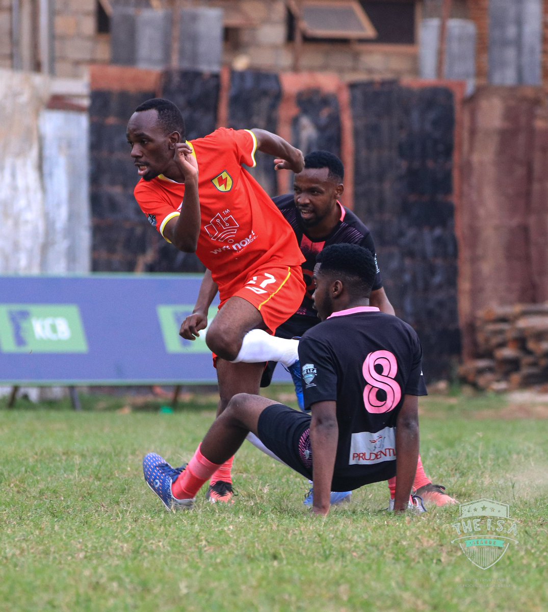 AgaKhanAlumni's tweet photo. 📸 | Supa Strykaz behind the lens on Match Day 8 against the Taibah Spartans.
#UpTheStrykaz⚡️ | #ISALeague | #LegendsKla | #WifiNow | #NialynCosmetics https://t.co/txzHx8XIyA