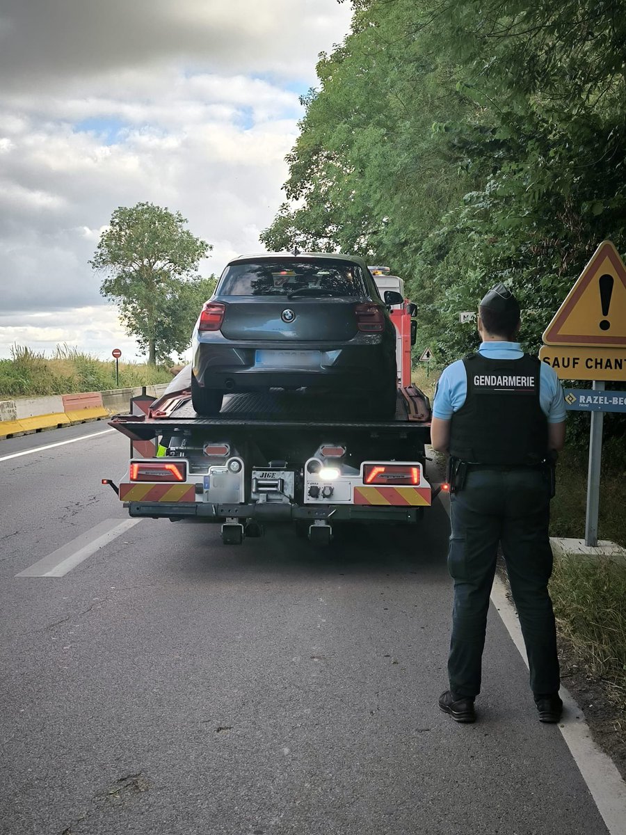Les militaires de la brigade de Fosses ont contrôlé un véhicule en excès de vitesse sur la D317 à hauteur de Marly, résultat :
❌ Conduite sans assurance
❌ Conducteur positif aux stupéfiants.
👉 Fourrière &amp; permis retiré !
