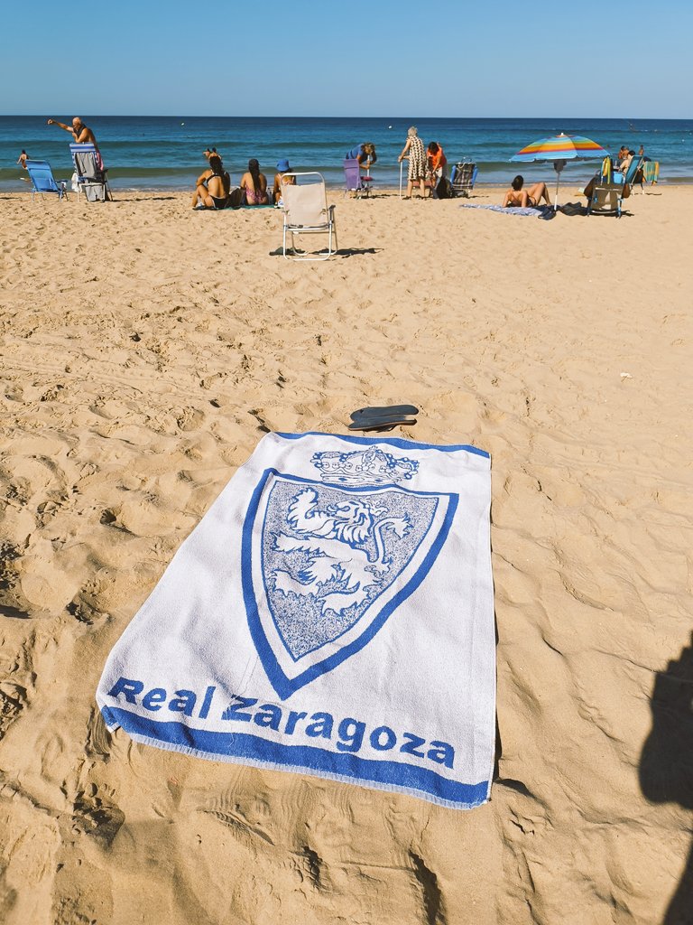 angel_samper's tweet photo. @RealZaragoza mi buen amigo, esta campaña volveré a estar contigo!!! 👏🏼🙌🏻👏🏻🙌🏻👏🏻 @pisasolrac @MiguelVela5 @jmfabregas https://t.co/hiDGMwZNUZ