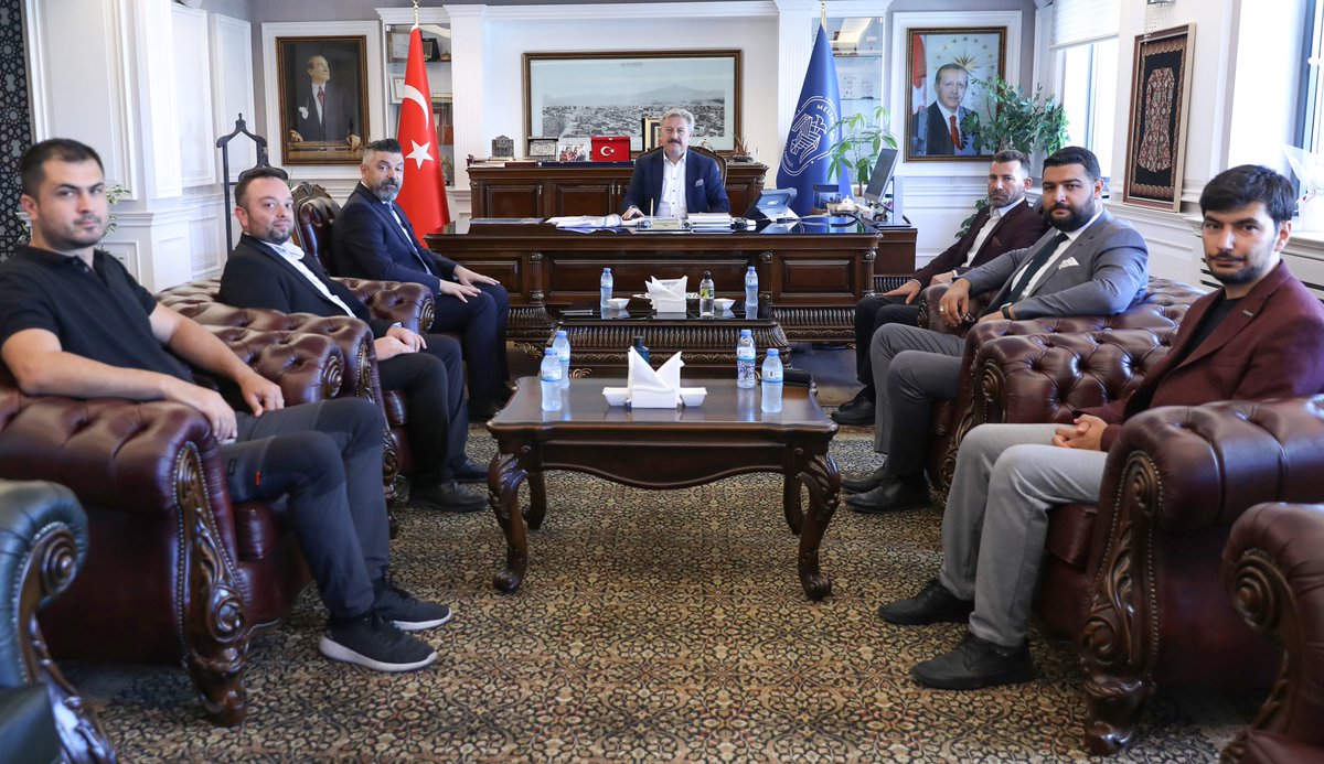 DrPalancioglu's tweet photo. "5. Kültepe Ekonomi Zirvesi"ne davet etmek için, Anadolu Aslanları İşadamları Derneği (ASKON) Kayseri Şube Başkanımız Sayın İlker Barlı ve kıymetli yönetimi ziyaretimize geldiler.

Kıymetli misafirlerimize nazik davetleri ve ziyaretleri için teşekkür ediyor; ASKON tarafından, ülkemizde bulunan potansiyel pazarları, sektörleri ve konjonktürel gelişmeleri, yerel ve global ekonomik gelişmeleri analiz etmeyi hedefleyen "5. Kültepe Ekonomi Zirvesi"nin hayırlı olmasını temenni ediyorum.