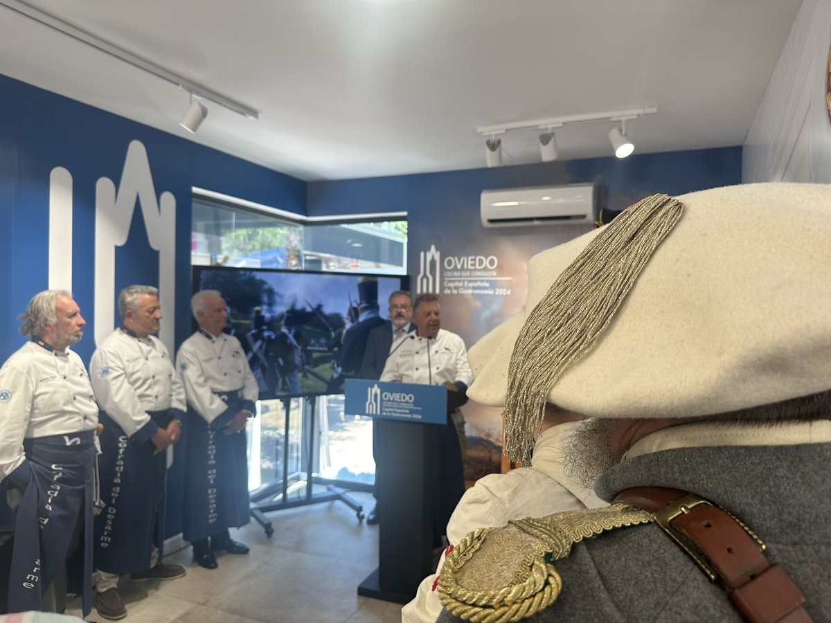 Oviedo Turismo tweet media