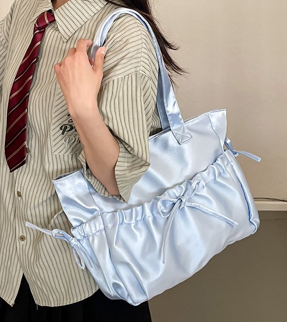 winkwink_store's tweet photo. เปิดให้ค่า SATIN BAG 2024

〰️ 40x25x10cm
〰️ผ้าซาตินเงาสวย เคลือบกันน้ำ
〰️ 5 ช่องใส่ของ
〰️ macbook/ipad ใส่ได้

⚡️flash sale 70% จาก 990 ไม่ขาย⚡️

📌 ใบละ 249.- ทุกสี cf โล้ดด!!!

เมนชั่นจอง เช่น pink 1
ล็อคแอคทักไลน์ https://t.co/FVTL5xzu4S https://t.co/natehIF9Km