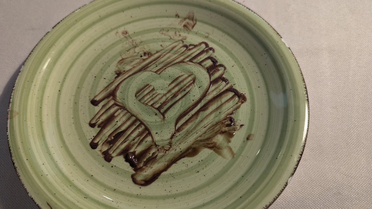 dragonrope's tweet image. Es war einmal
an diesem Orte da
Ein hübsches kleines
Mousse au Chocolat

#Prosa

☕