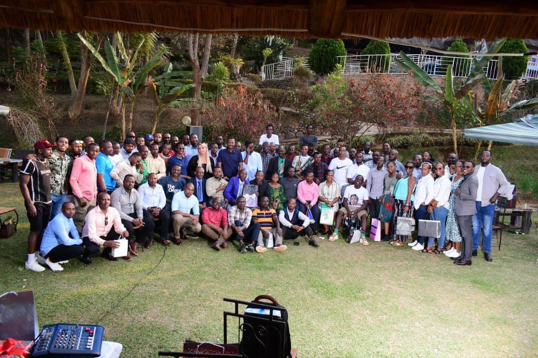 Family is everything, and today we celebrated that with our LuNa family! Together, we marked Sharing Day with gratitude, joy, and unity. Every moment spent together strengthens our bond and fuels our commitment to growing and thriving at Luna Smelter. #FamilyFirst #TeamBuilding