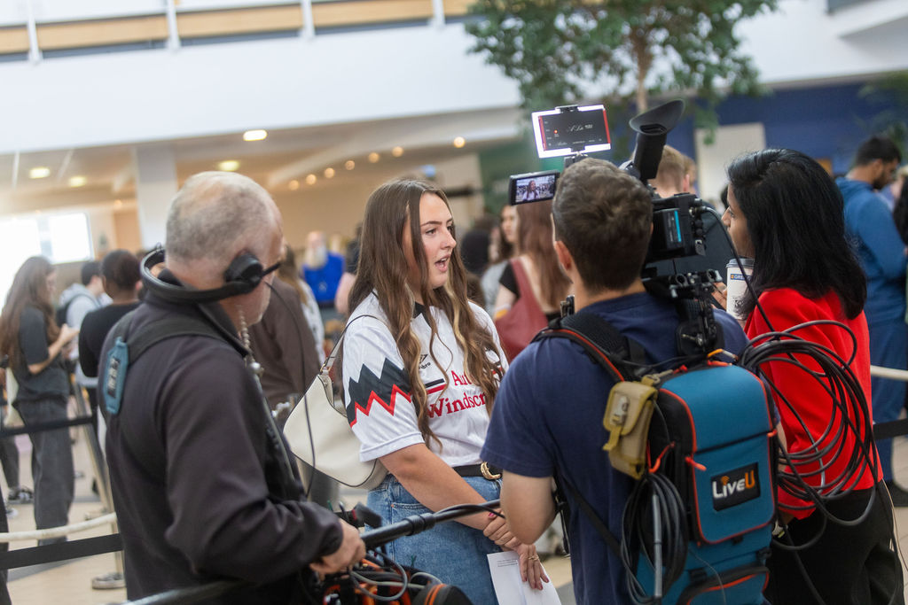 derbycollege's tweet photo. Lights, camera, action at the Joseph Wright Centre where we were joined by @GMB on Results Day! π₯ποΈ
#resultsday #alevelresults #tlevelresults #btecresults #results2024 https://t.co/PUOfcZbW4V