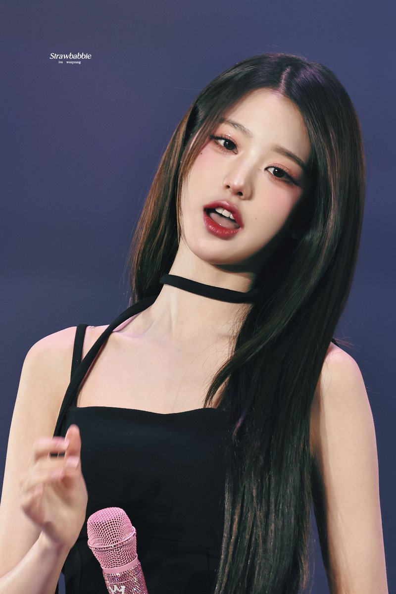 Strawbabbie_wy's tweet photo. 240811  
🫳🏻
😗💕

#아이브 #IVE #장원영 #JANGWONYOUNG #원영 #WONYOUNG #ウォニョン @IVE_twt https://t.co/fabuqGLToB