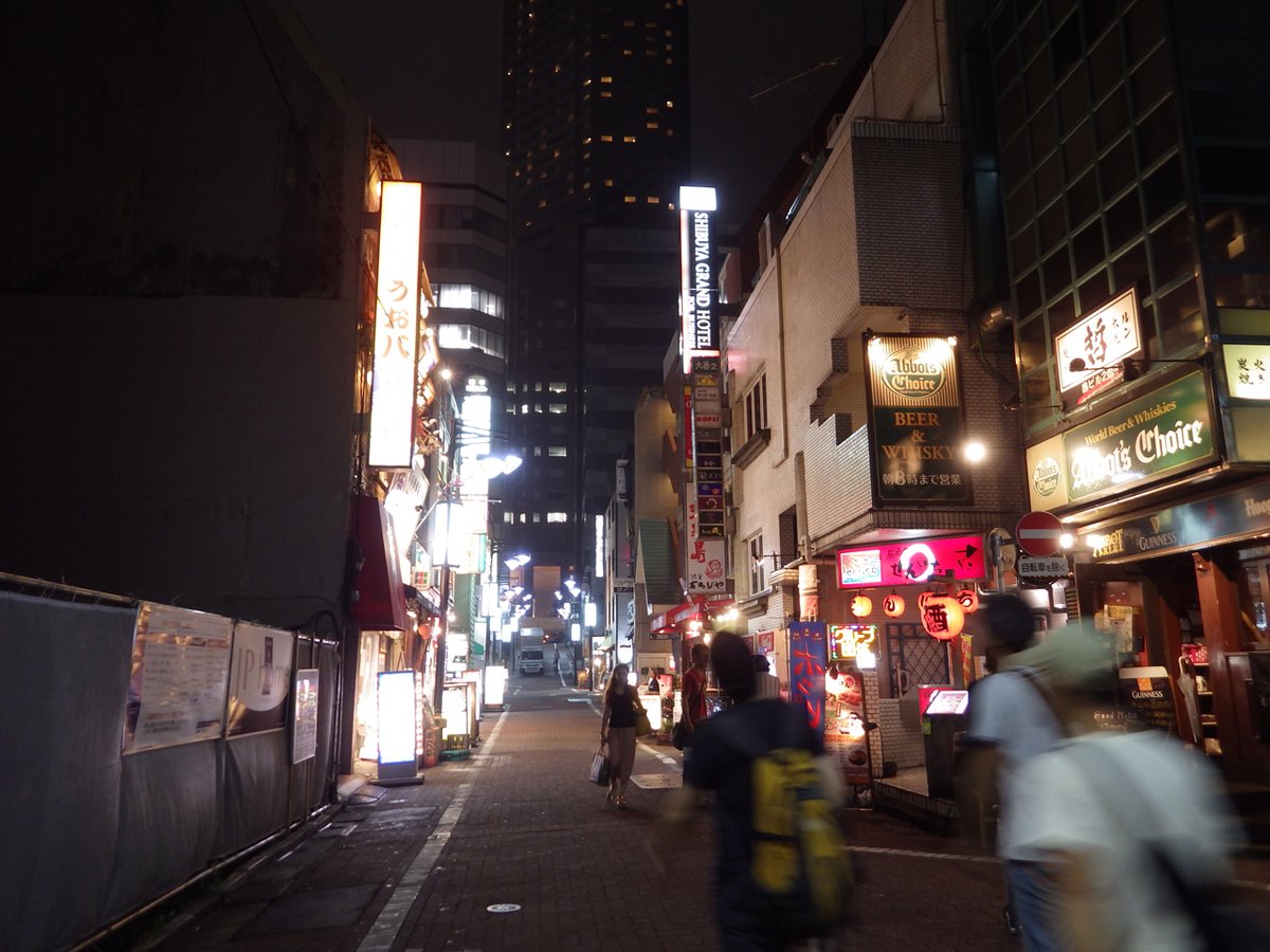ほぼ丁度10年前。仕事の打ち合わせで渋谷に行っていたようです。渋谷に用事があってもあまり行くことがない、非常に誘惑の多い場所でした。
#10年前