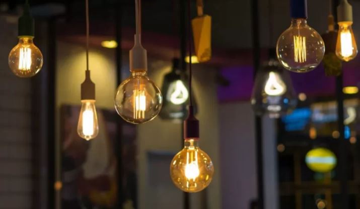 Nueva entrada en nuestro blog.
Crear ambientes con bombillas filamento LED: La Elegancia del Pasado con la Eficiencia del Futuro
plusled.es/blog/2024/08/1…
Compra tus bombillas y accesorios en oferta en plusled.es y nuestras tiendas.