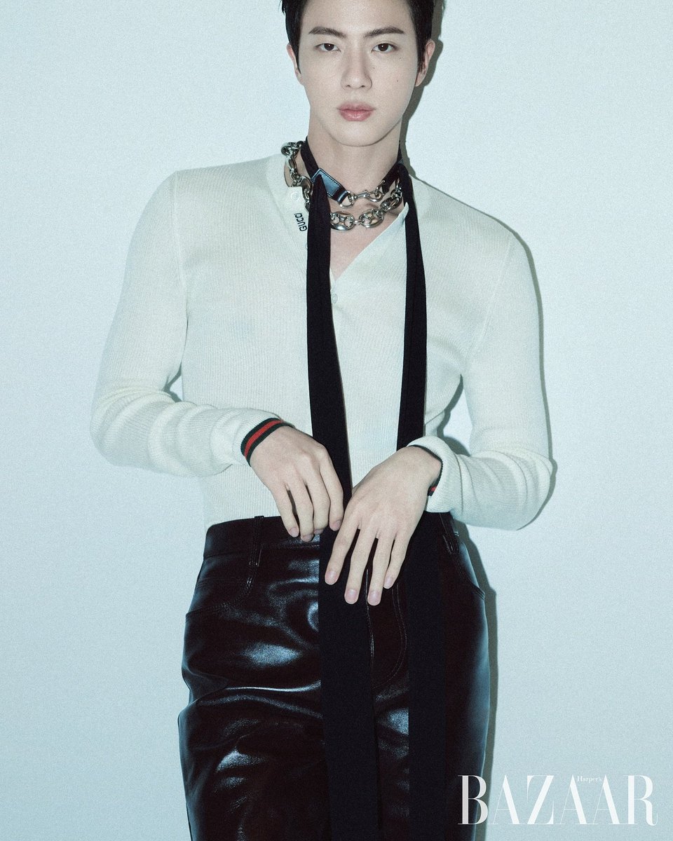 withinbts1204's tweet photo. 옷단속이 문제가 아닌 김석진의 섹시함
JIN FOR BAZAAR KOREA
#JinxGucci
#JinxHarpersBazaar #JinxBazaar
#방탄소년단진 #JIN #BTSJIN #진 @bts_twt @bts_bighit https://t.co/3HGBfueU6e