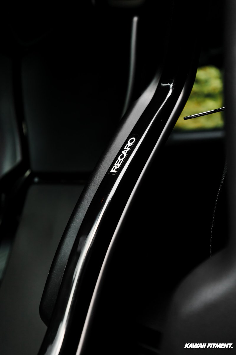 RYO_photogram_N's tweet image. 縁ありまして
RECARO RMS 2700G 2脚揃いました。

プロボックスの内装には見えますか？笑

そして、写真は僕がカメラを始める
きっかけとなった方に撮影して頂き
ました🙏

 #kawaiifitment  #Probox  
 #車好きと繋がりたい