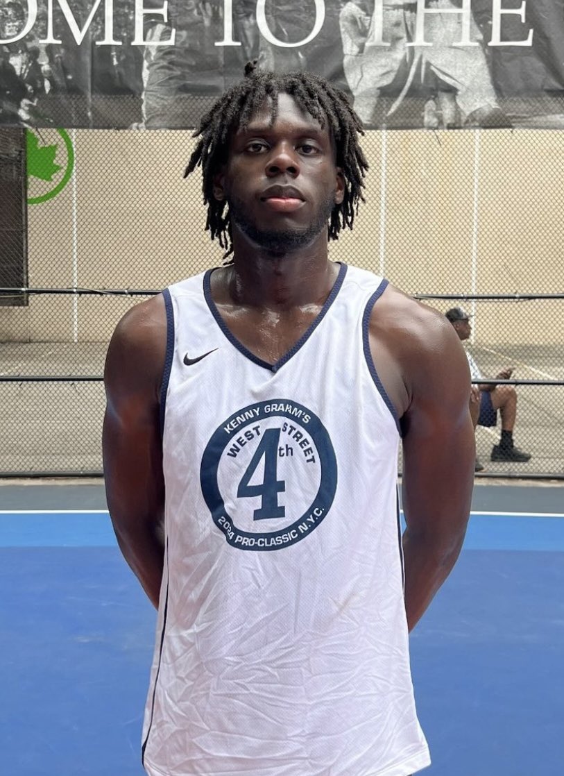 6’5” 2025 F Sheriff Akerele led a young BC squad to a victory in Smartball last night - the powerful SF finished with 20pts &amp; 10reb despite sitting most of the first half w/ 3 fouls 🎯 #upnext
