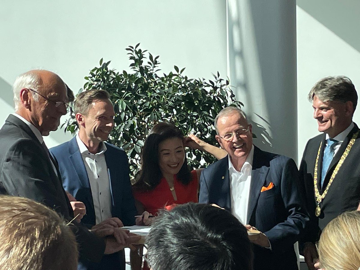 Eine nachhaltige Unterstützung der Forschung ist wichtig - hier ein Beispiel für die Gründung einer Stiftung an dem Uniklinikum Erlangen

fau.de/2024/07/news/n…

#fau