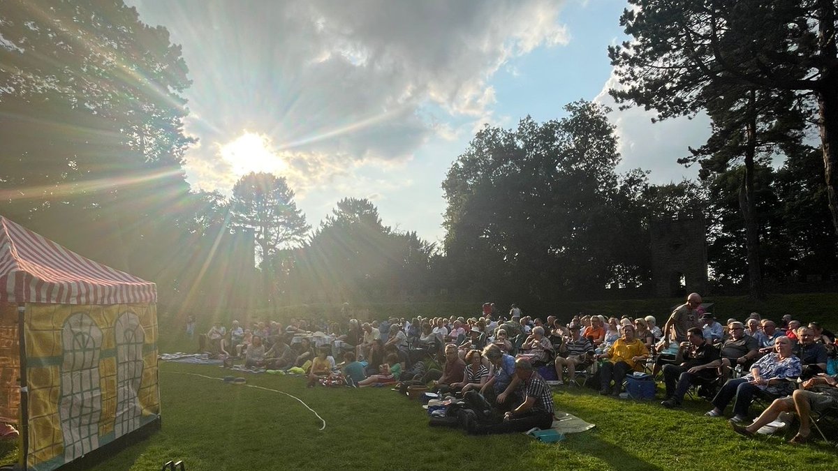 The HandleBards tweet media