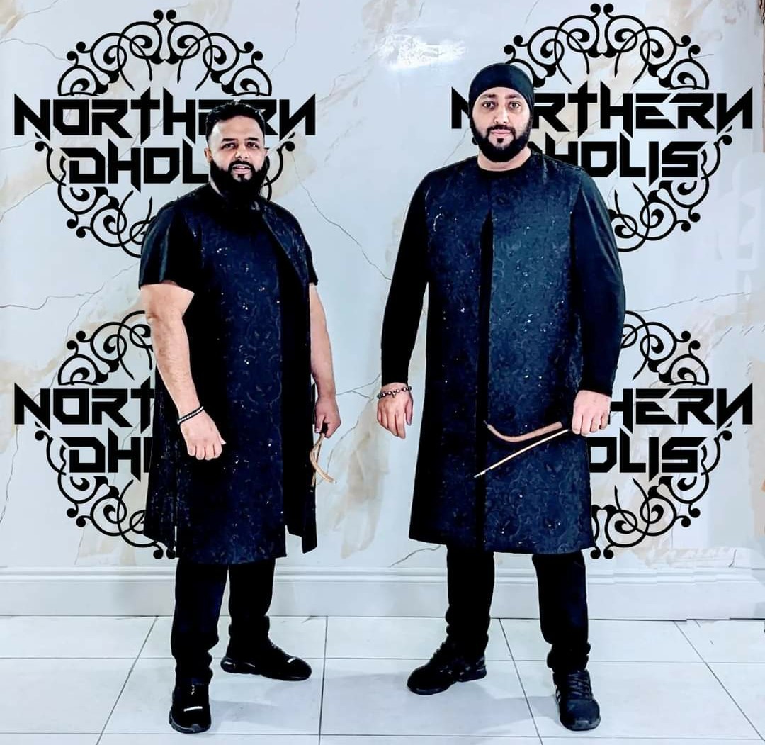 burnleyfest's tweet image. Let's take a look at some of our musicians for the day. First up #NorthernDholis, a pair of #Dhol players using traditional drums to liven up the day with some banging #Bhangra beats. Catch them at (approx.) 12.15 &amp;amp; 2pm. @teamMPA @Superslowway @FGW1784 @CanalRiverTrust