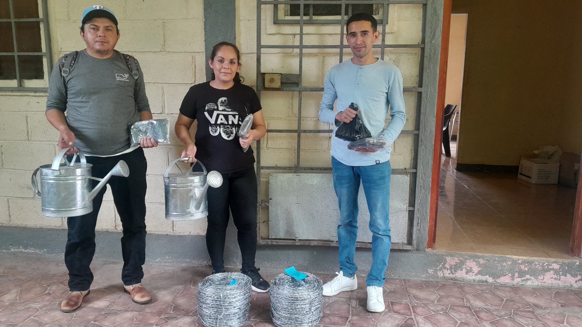 UNAGNicaragua's tweet image. Entrega de Materiales para bosques compactos, Proyecto Cambio Climático., Financiado por #SWISSAID, ejecuta #unagnicaragua en #Matagalpa
#productoresnicaraguenses 
#CambioClimático