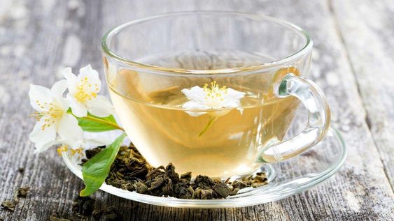 Discover the elegance of Jasmine Dragon Pearls, hand-rolled with delicate leaves for a unique, aromatic experience. Brew to perfection for a truly refined taste.
#does_jasmine_tea_have_caffeine
#jasmine_tea_caffeine
Read more: simplelooseleaf.com/blogs/news/jas…