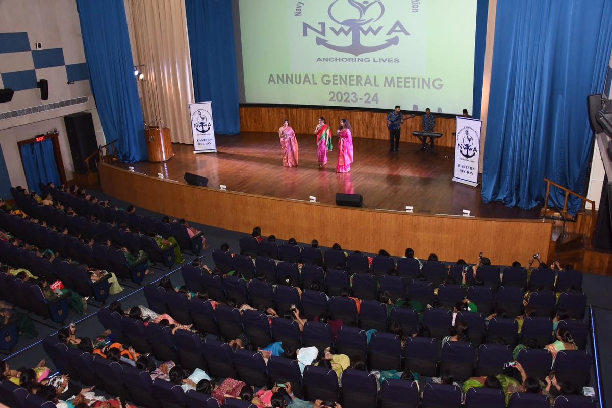 NWWA_INDIANNAVY's tweet photo. #NWWA(ER) held its AGM on 14 August 2024. Mrs. Sandhya Rao Pendharkar, President NWWA(ER), presented  a novel initiative #NAAVI conceptualised by President NWWA and also launched a series of workshops, marking a significant step to advance community empowerment.
#AnchoringLives https://t.co/CK6ZKtzR11