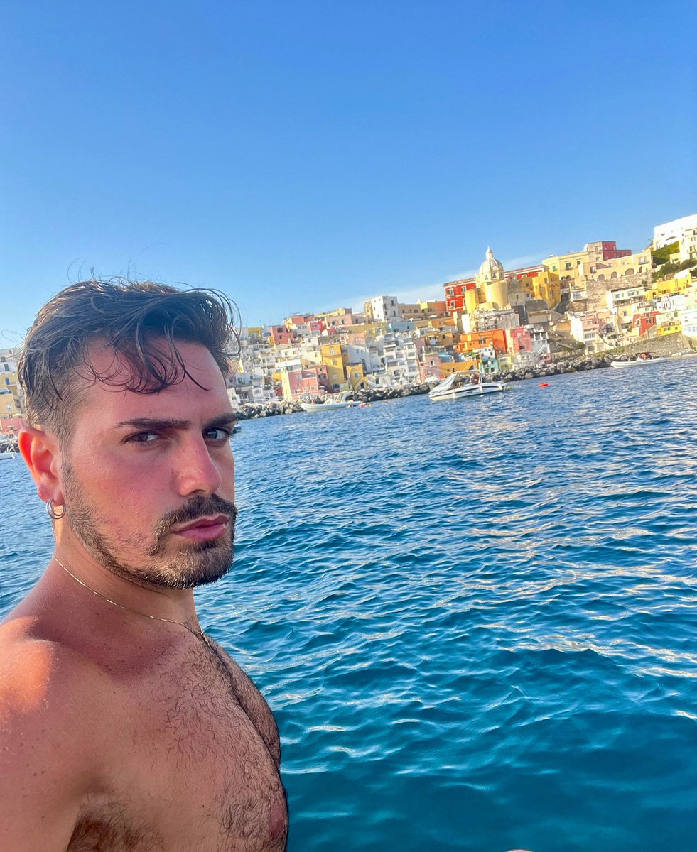 GenerosoGe's tweet photo. #Procida 🇮🇹🍋 https://t.co/viBEYNHkdD