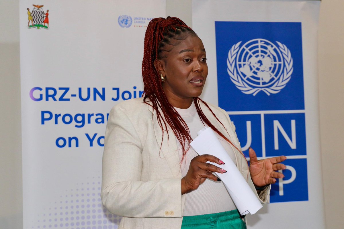 UNDPZambia's tweet photo. Empowering local leaders through our #CDF workshop is vital for effective community development. By focusing on leadership, accountability &amp; engagement, we align with the 8th National Development Plan &amp; SDGs. 

Together,we build resilient communities. https://t.co/pnXZhGoi1v