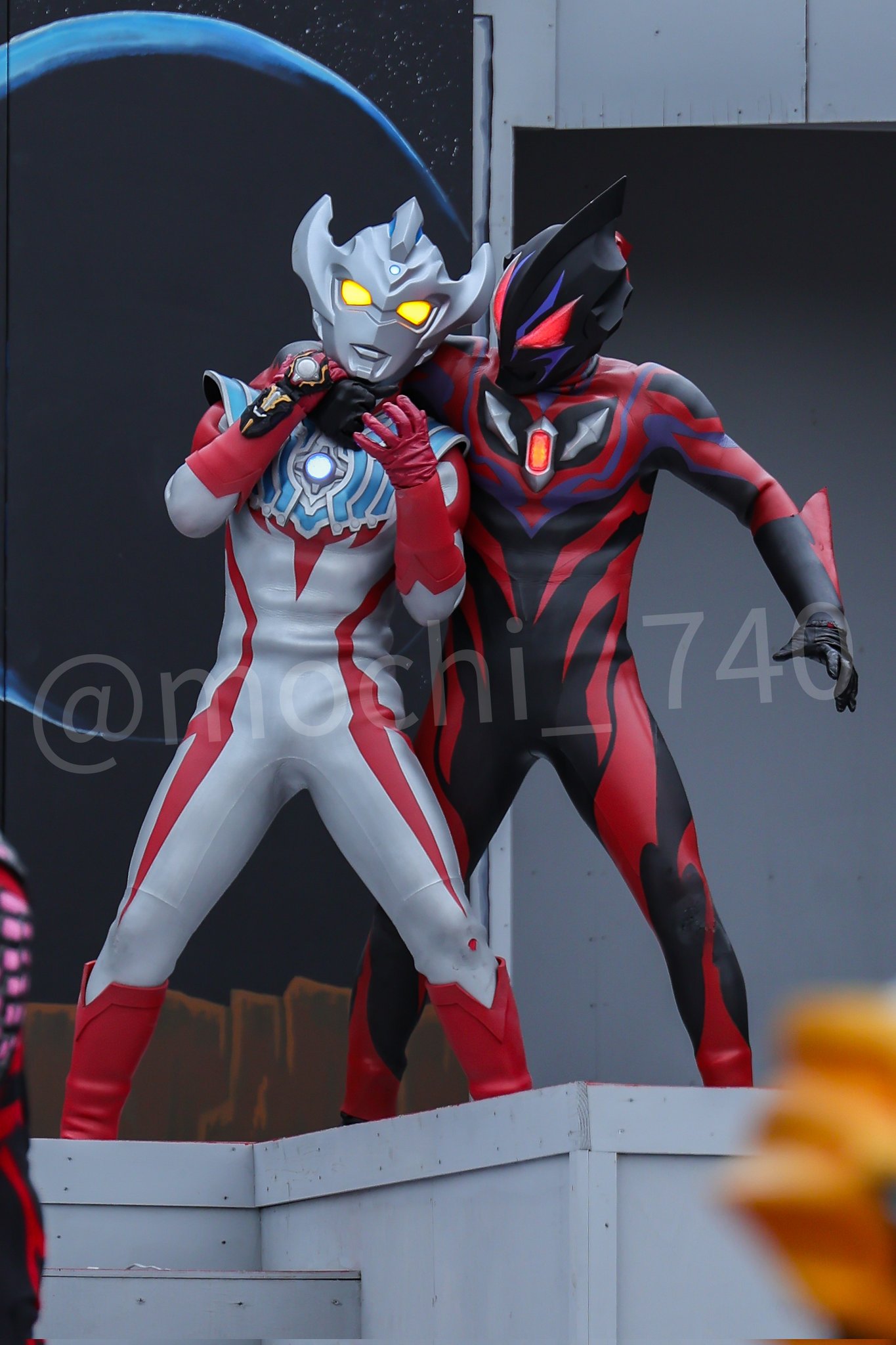 ウルトラマン 09 GV ダグライナー Amazon.com: Bandai Ultraman Z DX Dark Jet Riser Y : Toys & Games