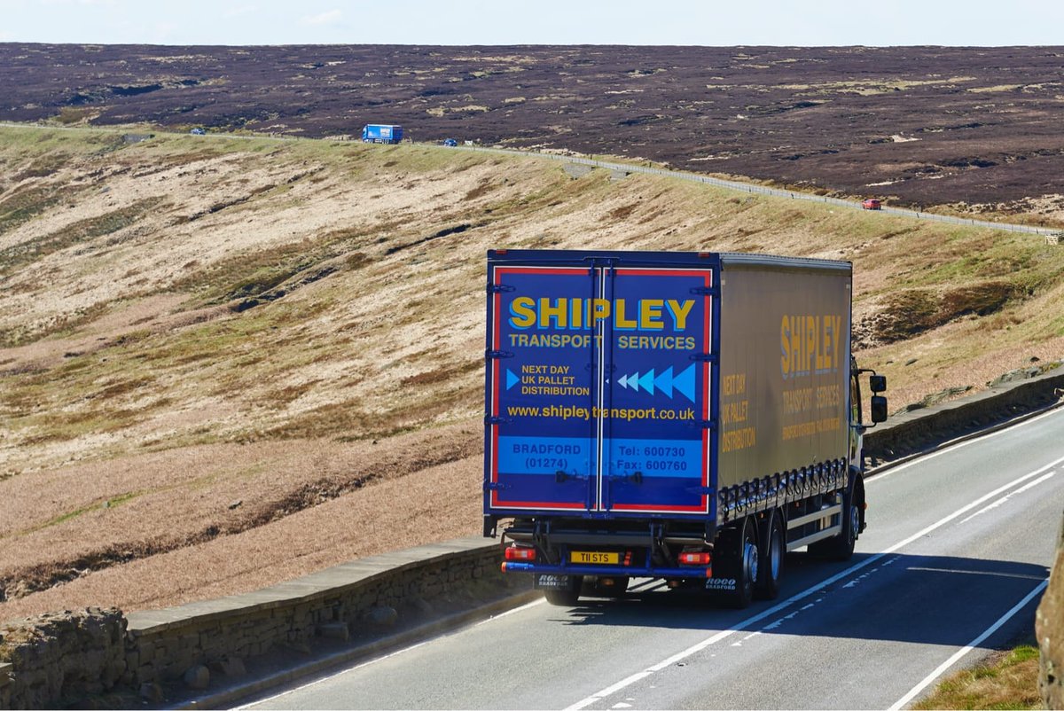 shipleytrans's tweet photo. Share your #TruckSpotting moments with us and tag us for a chance to be featured! ๐๐
#ShipleyTransport #TruckSpotting #OnTheRoad #FleetInAction #LogisticsLife #SnapAndShare #TransportExcellence #Trucking https://t.co/h8rPPftiSk