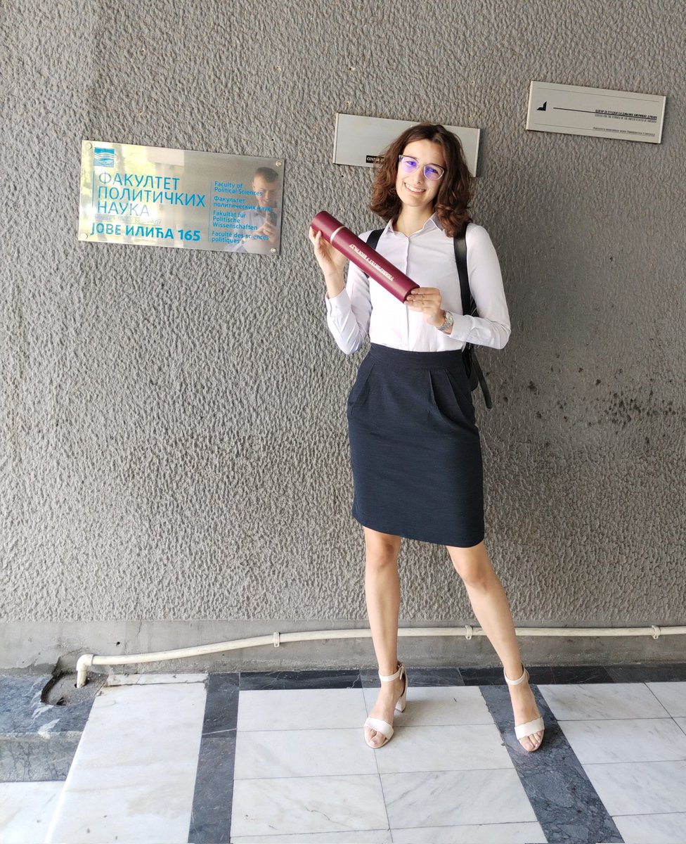 Posle malo dužeg čekanja stigla je moja diploma!
Hvala <a href="/FPN_Beograd/">FPN Beograd</a> na svim stečenim znamnjima, ljudima koji su ušli u moj život i dobroj teorijskoj osnovi za bavljenje novinarstvom!