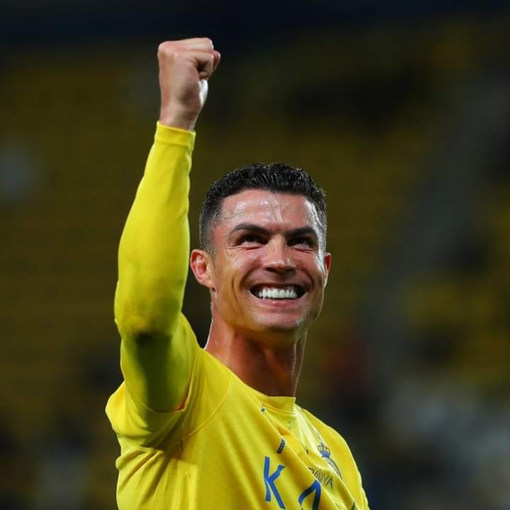 ange_martinen's tweet image. Existe-il une chose que tu as toujours pensé détester mais que tu te surprends à adorer si tu t&apos;y prends différemment ?

Mon père était enseignant, et j&apos;ai toujours détesté enseigner.

J&apos;ai toujours fuit cet exercice.

Passer des heures à expliquer des concepts simples à…