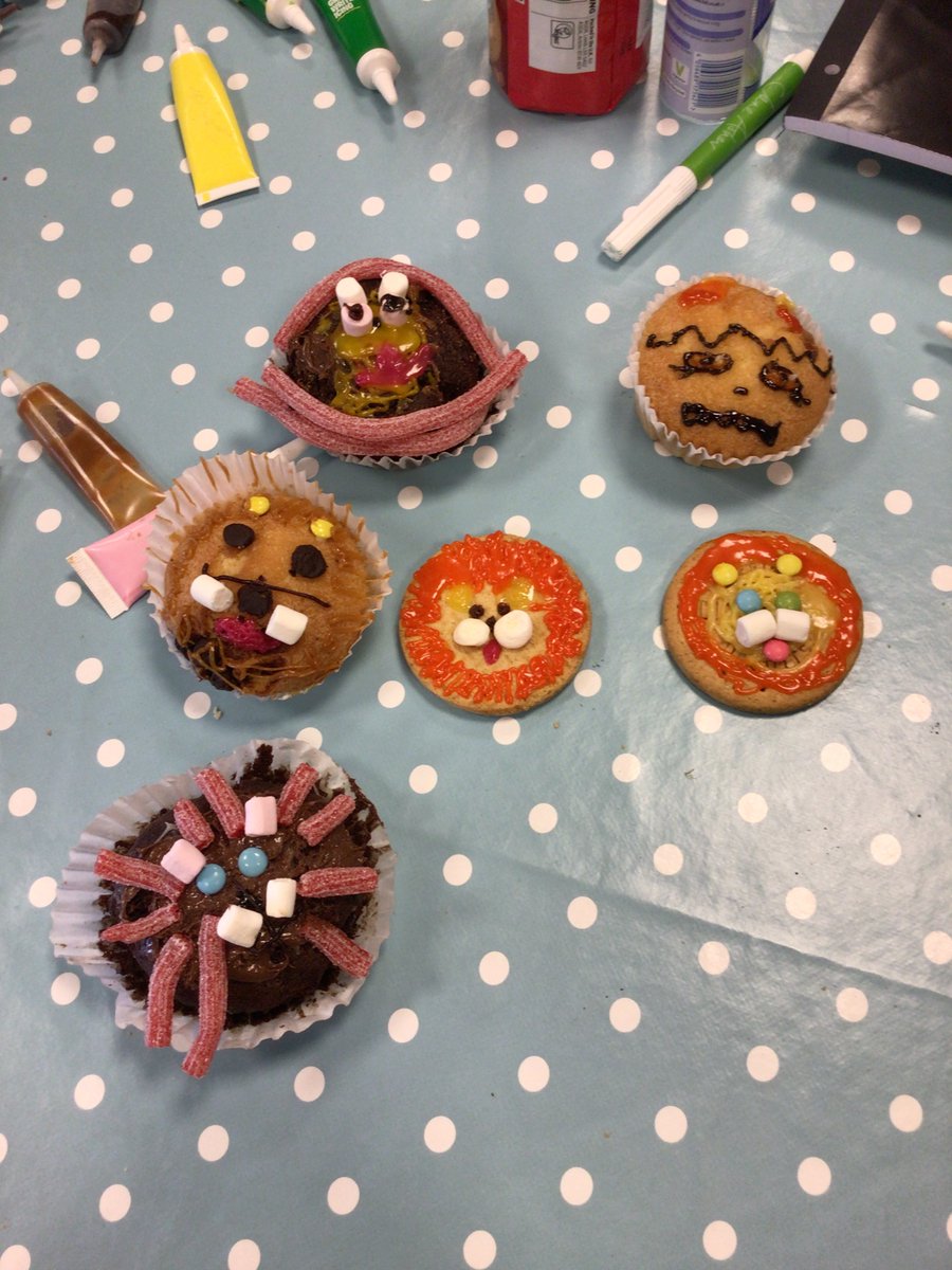 Miss__RG_'s tweet photo. What a great first couple of days back. So good to see S3 @DHSPersDev again! Here  are some of our lion cakes/biscuits we made today 🦁🦁🦁 🦁🦁🦁#nurturingschool @drumchapelhigh #ROAR #resilience #opportunity #ambition #respect  @DhsNurture https://t.co/UvL3SbR2vG