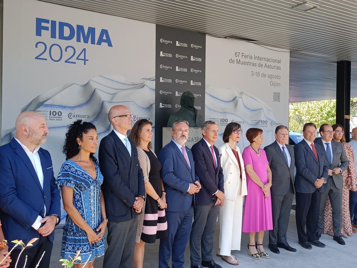 GMSOviedo's tweet image. 🌹 Hemos visitado la #FIDMA, que celebra su centenario y, esta jornada, el día de #Oviedo. La feria es un importante escaparate empresarial. Durante el recorrido, Hemos estado con algunas de las empresas de la ciudad que participan en la feria.