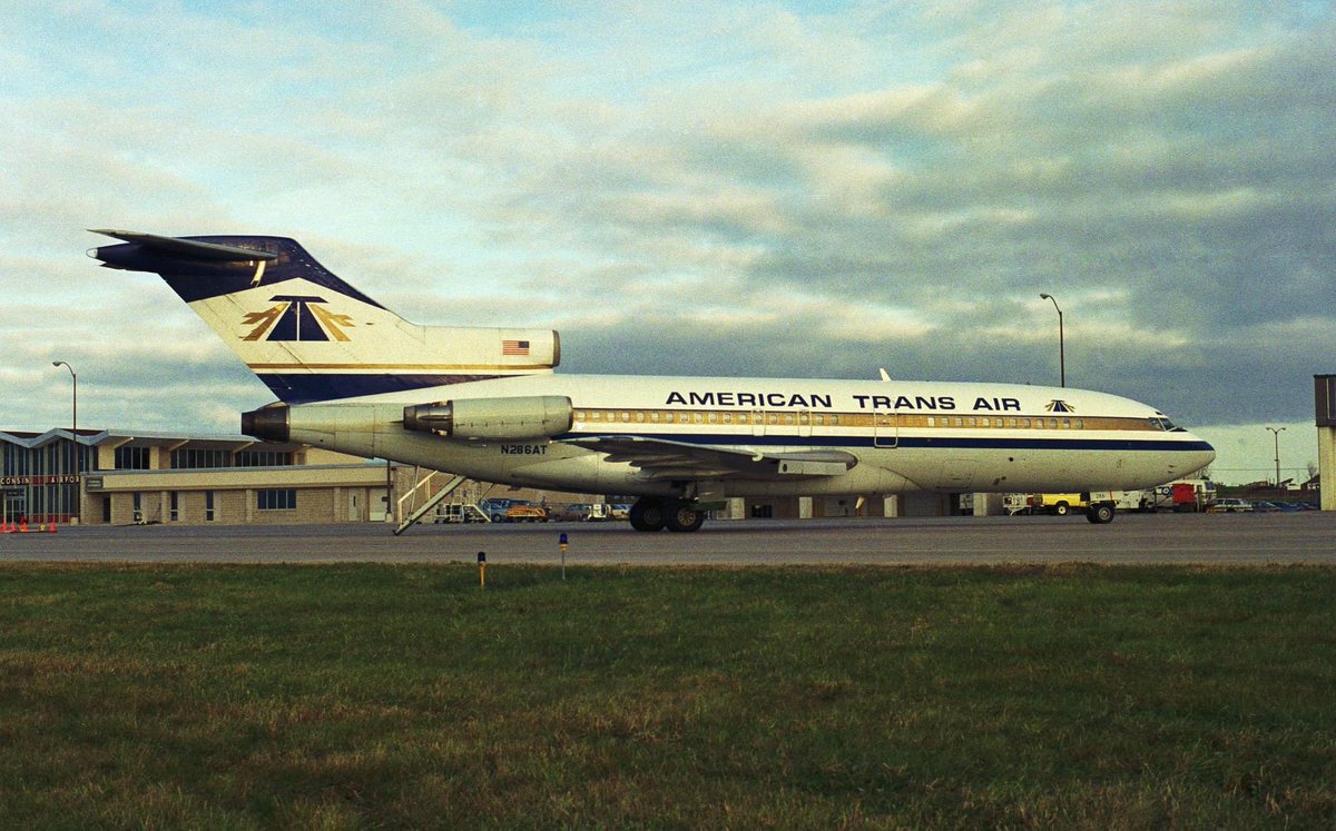 n194at's tweet photo. American Trans Air
Boeing 727-22 N286AT 
CWA/KCWA Central Wisconsin Airport
November 18, 1989
Photo credit Thomas Rambis 
#AvGeek #Aviation #Airline #AvGeeks #Boeing #B727 #ATA #AmericanTransAir #CWA https://t.co/ByMOdFxn3l