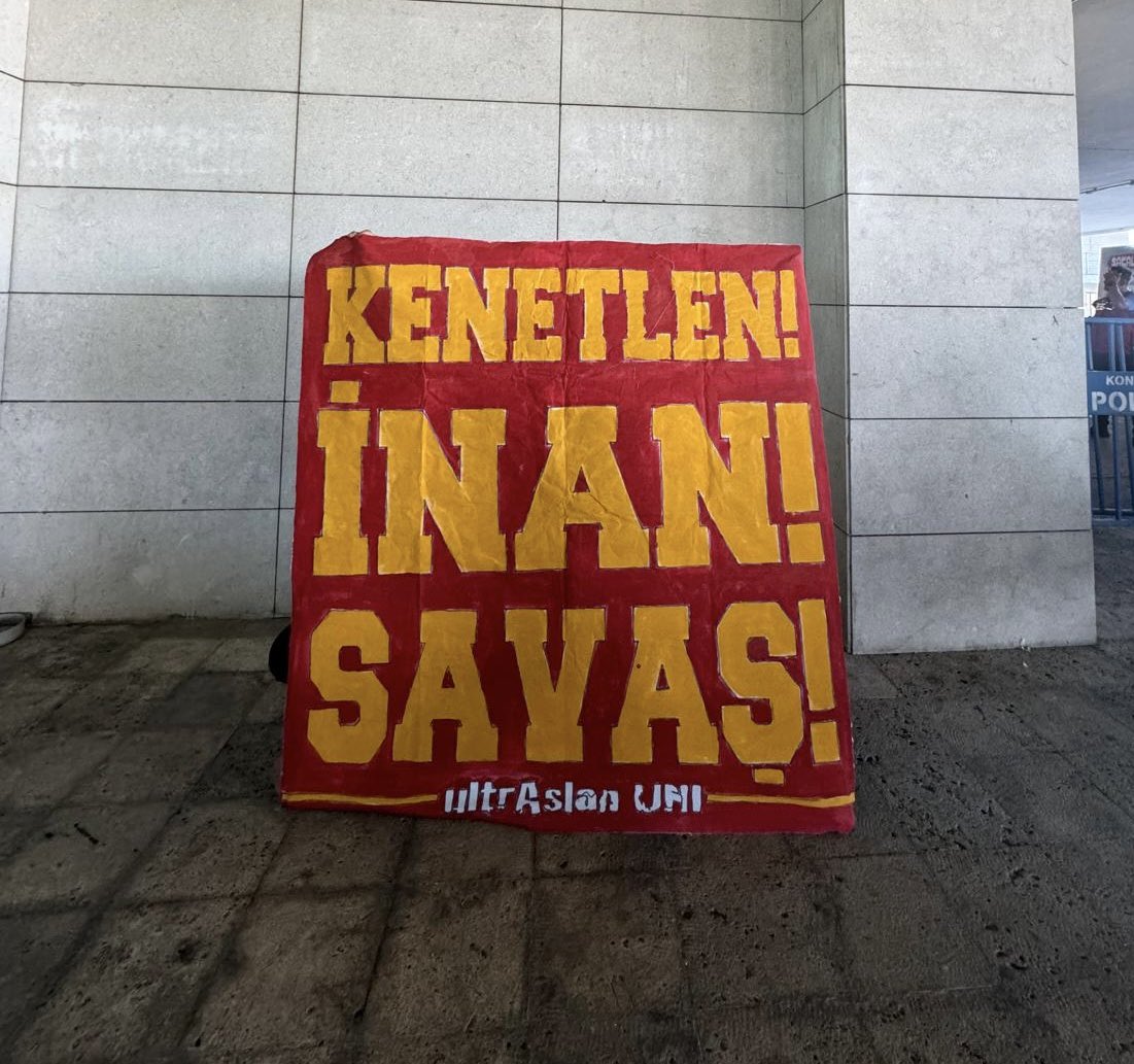 KENETLEN! İNAN! SAVAŞ! #ultrAslanUNI