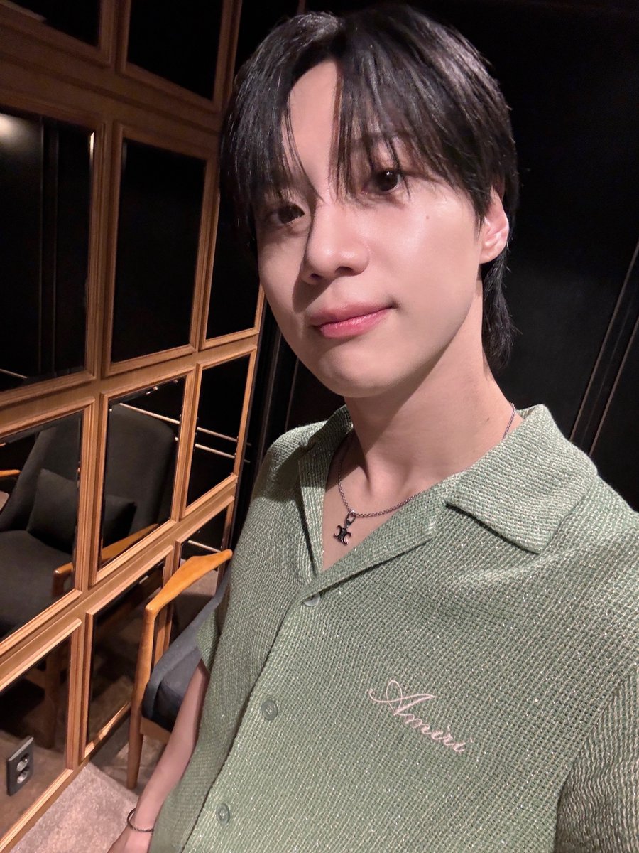 [#태민] 📸

태민 (TAEMIN) The 5th Mini Album [ETERNAL] ‘Listening session’ 완료 🎧

스포 요정 태민이와 당당하게 ETERNAL 앨범 듣기 !!
따뜻한 응원과 함성 덕분에 더 즐거웠어요*⸌☻ັ⸍*

#TAEMIN
#ETERNAL 
#LISTENING_SESSION