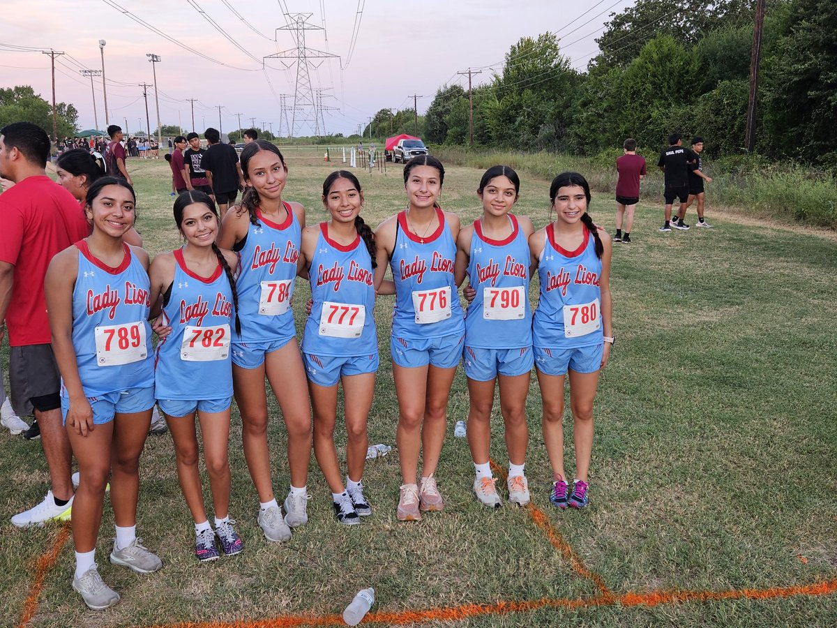 cberrysports's tweet photo. Lady Lions ready for first race of the season! https://t.co/y6q4cnrSpK