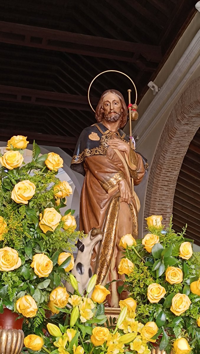 Con "Coronación de la Macarena" (Pedro Braña) y el Himno Nacional entra nuestro patrón San Roque en la Iglesia de Santa María de Sorbas.

#SoñandoMúsica