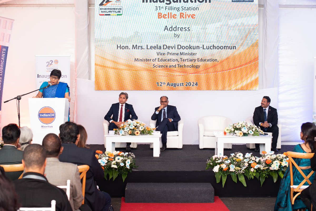 HCI_PortLouis's tweet photo. Deputy HC Shri @VimarshAryan attended the inauguration of #31st #FillingStation of @IndianoilL in  🇲🇺 Hon. Mrs. Leela Devi Dookun Luchoomun, Vice PM 🇲🇺 , Hon. Mr. Alan Ganoo, Minister of Land Transport &amp; Light Rail &amp; MD, IOML Sh. @sarad_baranwal also graced the occasion.
🇮🇳 🤝 🇲🇺 https://t.co/7LD0qCyJot