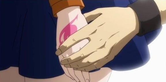 light_of_fire's tweet photo. holding hands 💕
#NatsuDragneel #LucyHeartfilia
#NaLu https://t.co/JadNmI2HGV