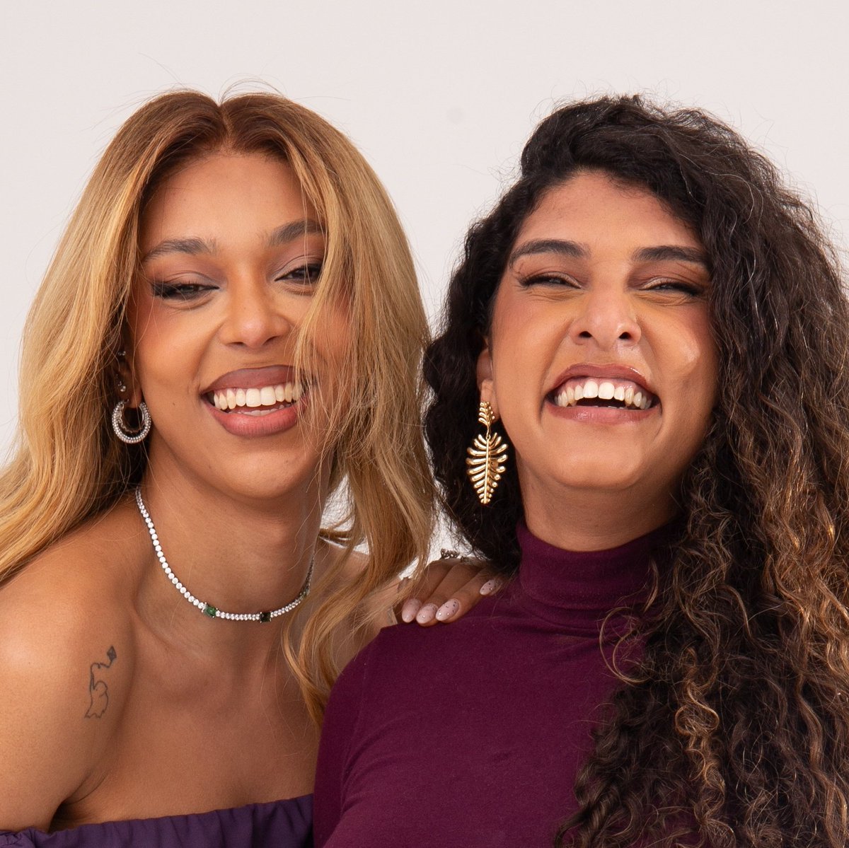 ErikakHilton's tweet image. #NovaFotoDePerfil ✨️

COMEÇOU! 💥 

🏳️‍⚧️ Apresento à todas, todos e todes a minha candidata a vereadora em São Paulo, @AmandaaPaschoal 50700, que vai dar continuidade e expandir o trabalho que eu comecei em São Paulo e levei pra Brasília! 

🫂 Amanda esteve ao meu lado em cada um…