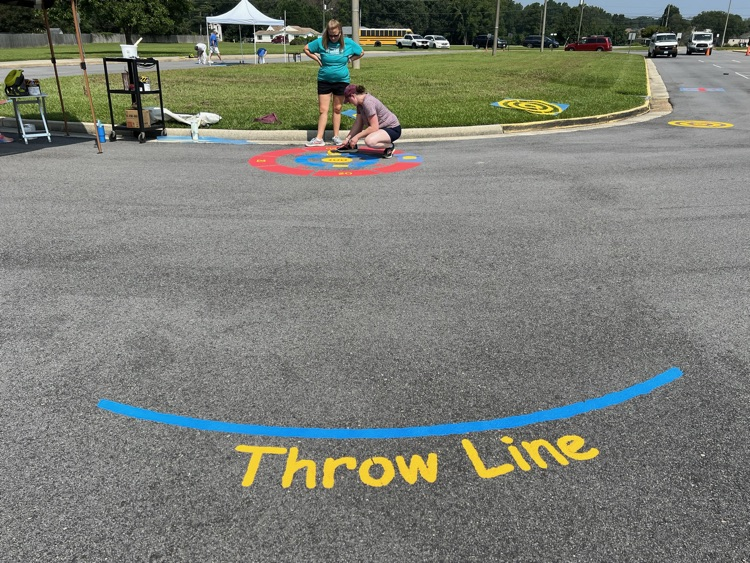 ButtsRoadInt's tweet photo. Recess at BRI just got a makeover!  A HUGE shoutout to all of the parent volunteers &amp; Mr. Repass of Chesapeake Painting Unlimited for painting our new funscapes on the bus ramp!  The new funscapes include four square, bullseye, and target games. #SOARingHighatBRI https://t.co/6zMGC3yqpK