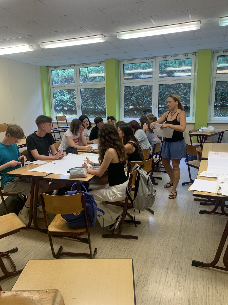 GPCGerman's tweet photo. Taking part in a German poetry writing workshop, pupils wrote their own short poems to describe what’s been going on this week. https://t.co/jRQ0IWhnXD