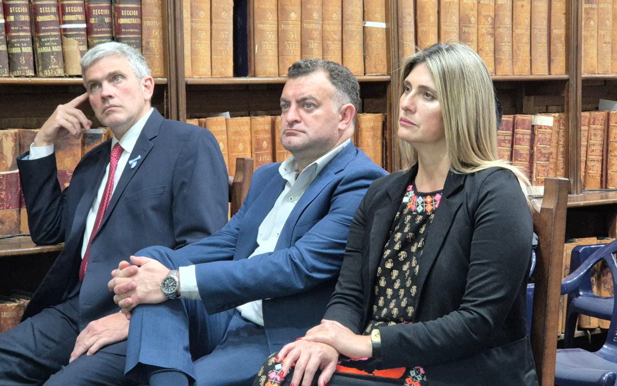 ahtucuman's tweet photo. Continuamos con el ciclo de conferencia por los 140 años del paso a la inmortalidad de Juan Bautista Alberdi:”. En este marco, el Dr. Félix Montilla Zavalía disertó sobre “Las bases de Juan Bautista Alberdi y su aporte a la Constitución Nacional”. https://t.co/gHQZpLaMNm