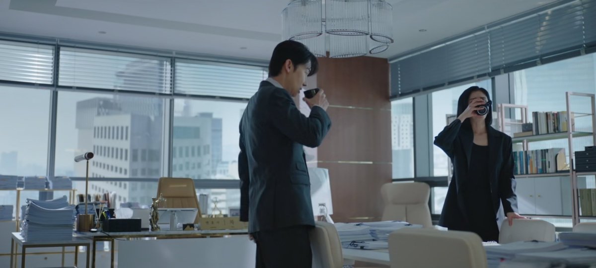 daheeverse's tweet photo. office husband who will give you your much deserved coffee break
#GoodPartner #GoodPartnerEp5 https://t.co/2CIPhizMPz