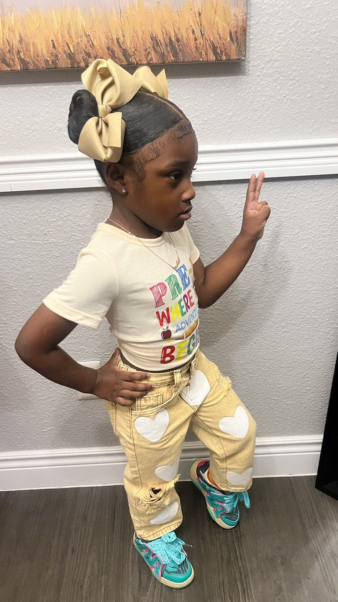 Danielle 💓 tweet media