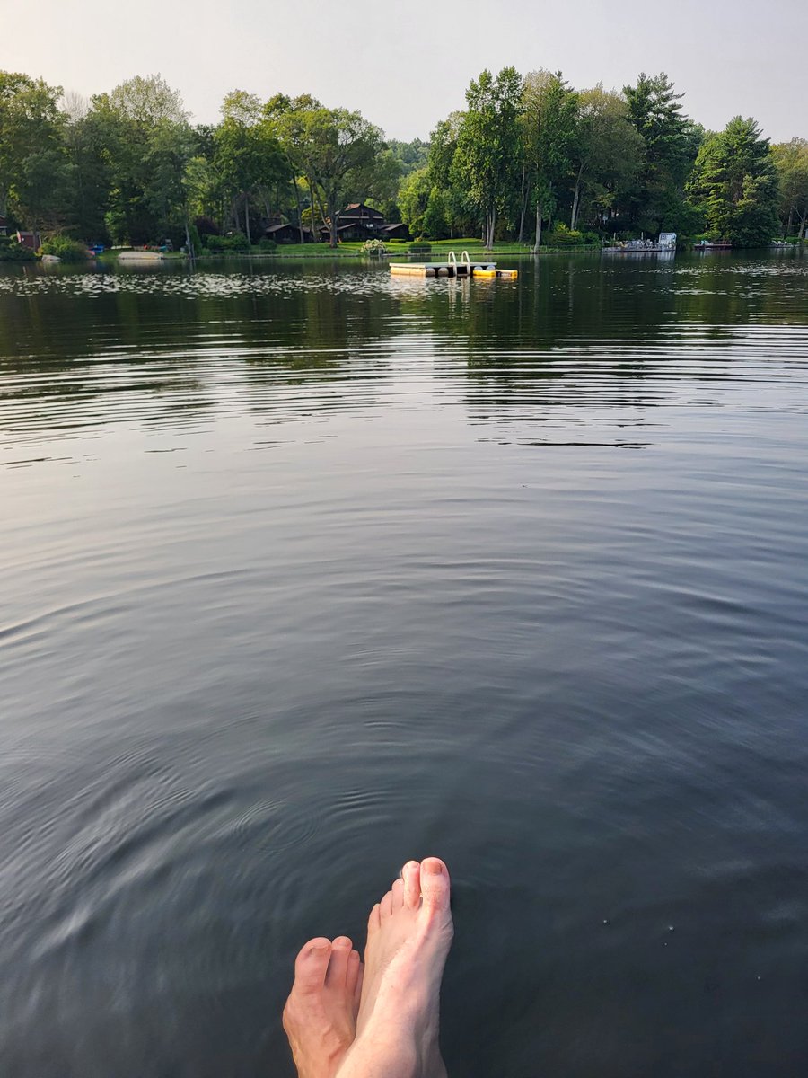 omackson's tweet photo. Toes in the water, ass in the grass.
 Kayak vest doesn't fit, but who gives a shit?
 No mistakes by these lakes.
 #vacation #putnamcountyNY #HudsonValley https://t.co/3OyBasEZt2