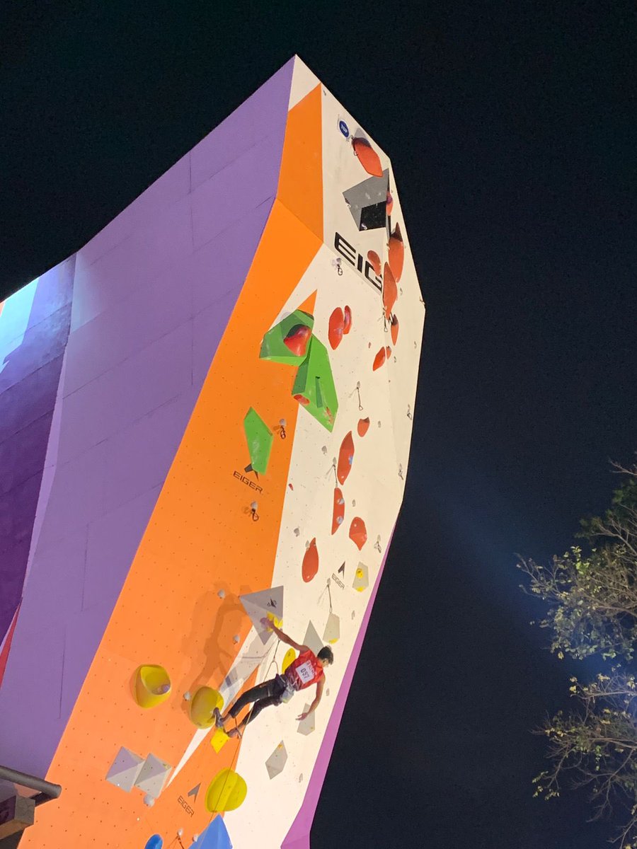 eigeradventure's tweet photo. SEDANG BERLANGSUNG❗️❗️
Final Lead Putra #EISCC2024🔥
Siapa jagoan kamu, Eigerian?
#SetFreeToClimb https://t.co/APfubtAcPy