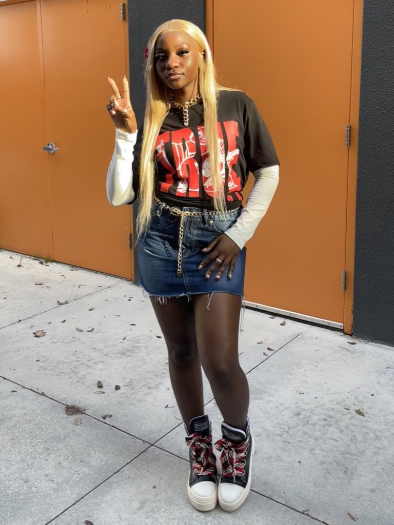 quinterriaaa's tweet image. 😮‍💨 #lastfirstday