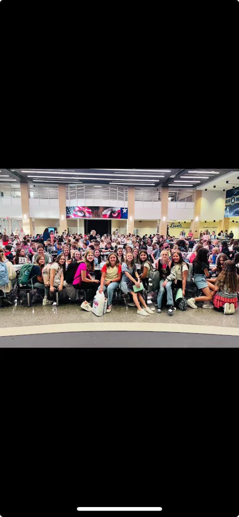 It’s a GREAT DAY to be a Lion! Welcome back to Oak Hills! #LoveOurLions