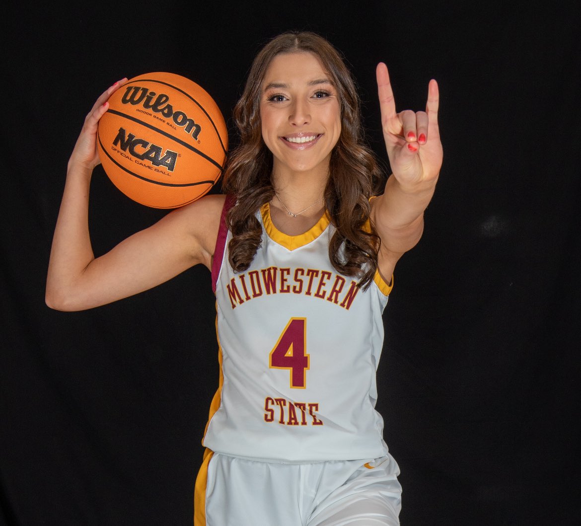 MSUTexasWBB's tweet photo. 4๏ธโฃ more days until MSU move in day!! ๐๐ฅณ๐
#stanggang | #runwithmsu https://t.co/djR93pPaKu
