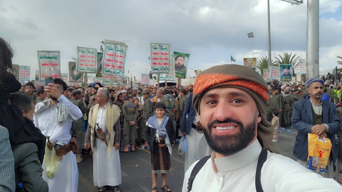 من يمن الإيمان من صنعاء الصمود من ميدان العزة والكرامة 

دائما حيث العزة والكرامة 🇾🇪